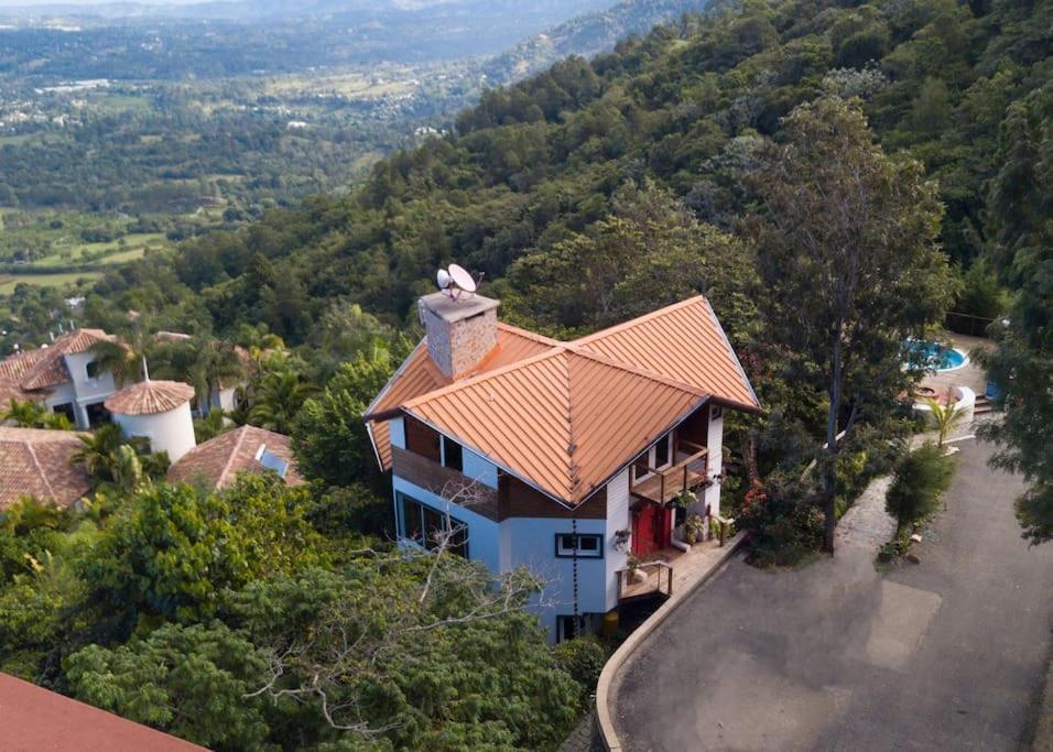 Вілла Mansion Dubai-Mountain-Jacuzzi-4Br-Jamaca De Dios Харабакоа Екстер'єр фото
