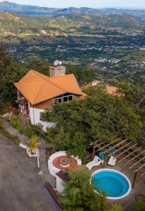 Вілла Mansion Dubai-Mountain-Jacuzzi-4Br-Jamaca De Dios Харабакоа Екстер'єр фото